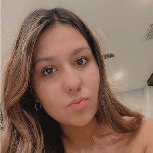 Meet your Posher, Klaudia